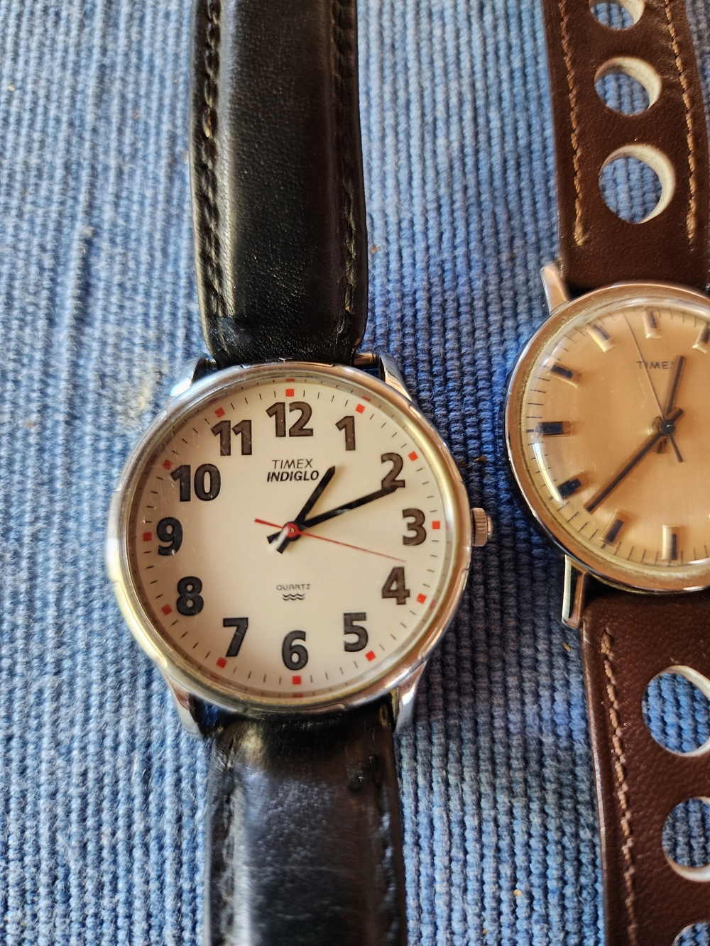 3 Vintage Timex Watches - Picture 3 of 9